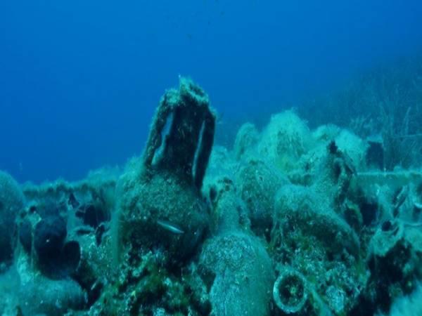 Creation of visitable deep-sea archeological sites